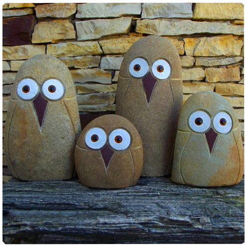  Garden decoration made of stones, owl figures, set of 4