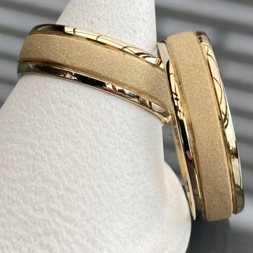  GOLD WEDDING RINGS - PAIR PR 375 6mm SEAMLESS!!