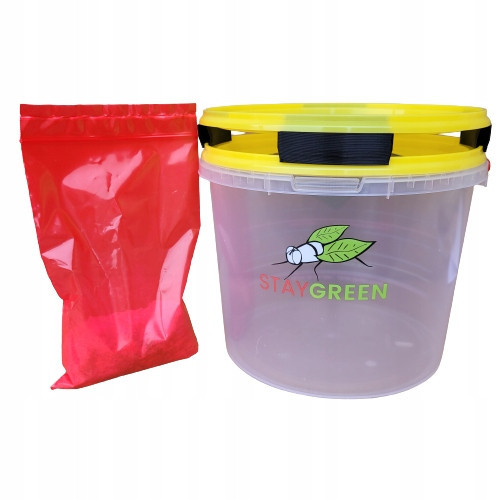  Fly trap with bait in the STAY GREEN bucket