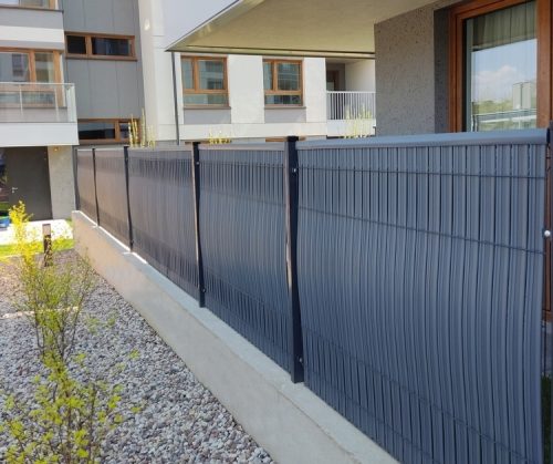 Vertical wide fence strips 153x250 RD03