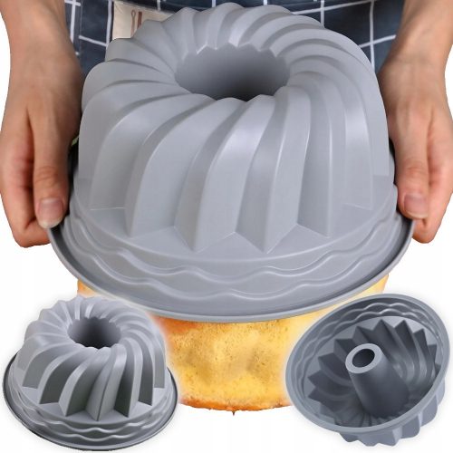 Orion cake pan, 24.5 x 24.5 cm, diameter 23.5 cm