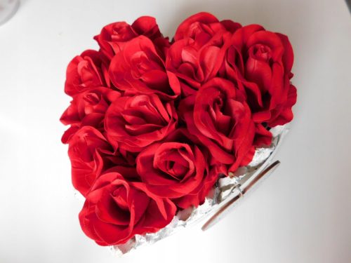  Headdress grave composition, cemetery, heart with roses