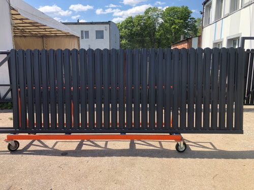 Doors and Gates SLIDING GATE WITH DRIVE 5m right and left immediately available