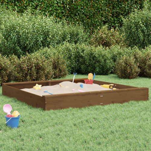 Sandbox with seats, honey, square, pinewood