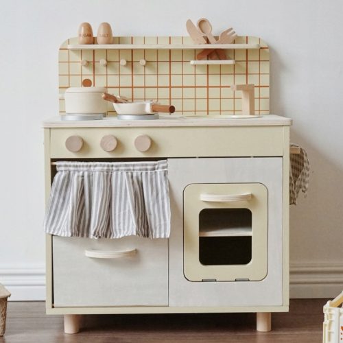  WOODEN RETRO KITCHEN WITH XL ACCESSORIES