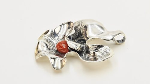  Silver, irregular flower-like pendant with coral