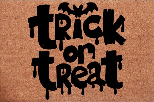  HALLOWEEN TRICK OR TREAT DOORMAT