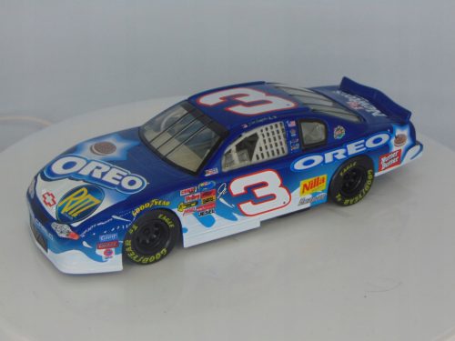  ACTION 2002 DALE EARNHARDT JR #3 CHEVY MONTE CARLO OREO RITZ NASCAR - 1/24