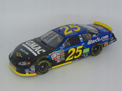  ACTION 2004 BRIAN VICKERS #25 CHEVY MONTE CARLO GMAC DITECH.COM NASCAR 1:24