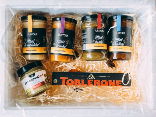 Gift Basket - Chocolate, 4x HONEY, pistachio cream. Great gift!