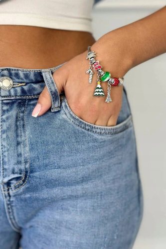  Bracelet with Christmas tree motif