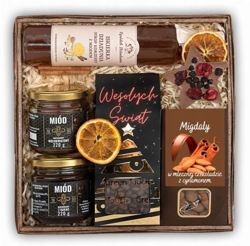  Christmas gift basket of honey, coffee, spice syrup and sweets