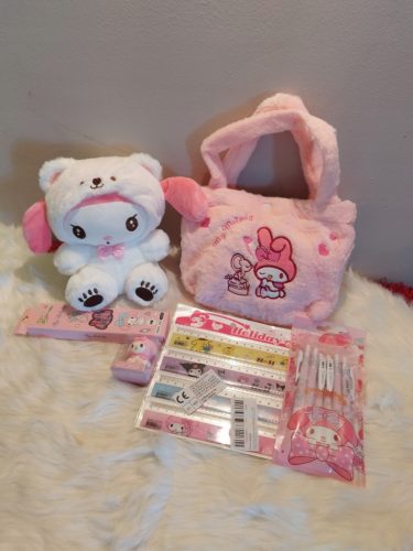  BOX gift set, mascot, pens, pencils, 6 elements.