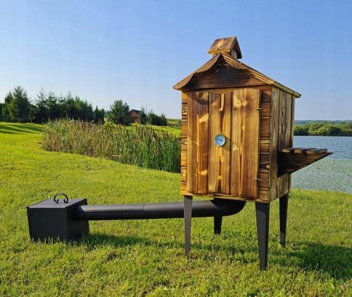  GARDEN SMOKEHOUSE WITH WOODEN SHELF, FIRED