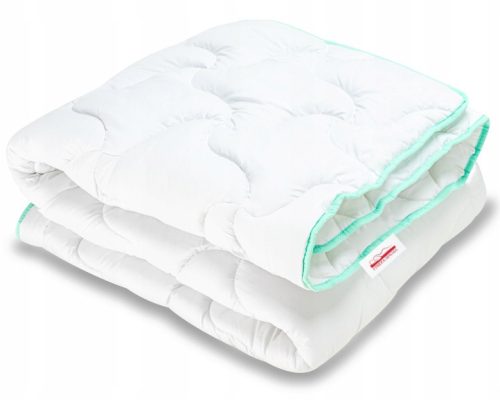 Quilts Aloe Sleep Zone Quilt 220 x 200 cm white and green