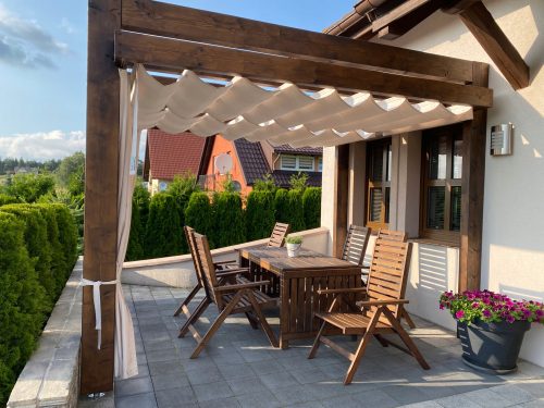  TOITURE DE PERGOLA en tissu extérieur